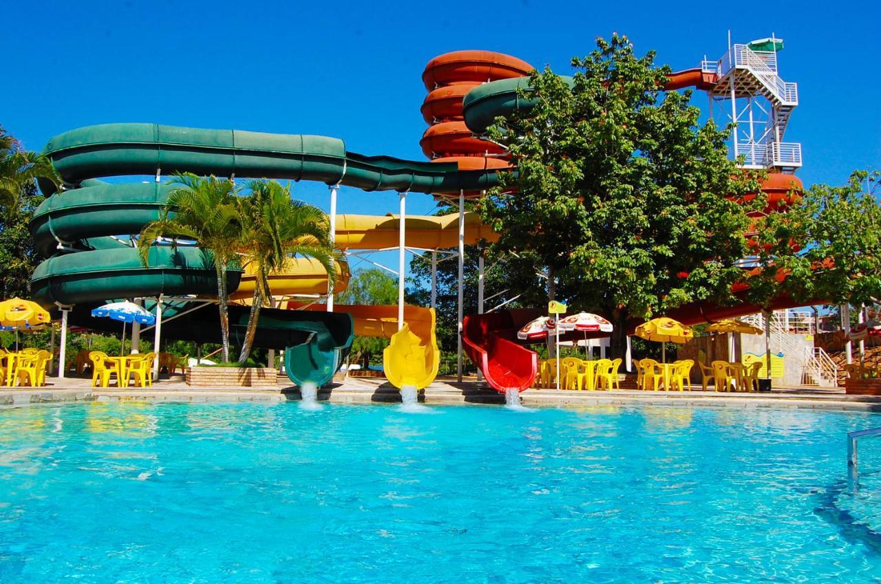 Caldas Novas Imperio Romano Com 1 Dia No Acqua Park Eksteriør billede